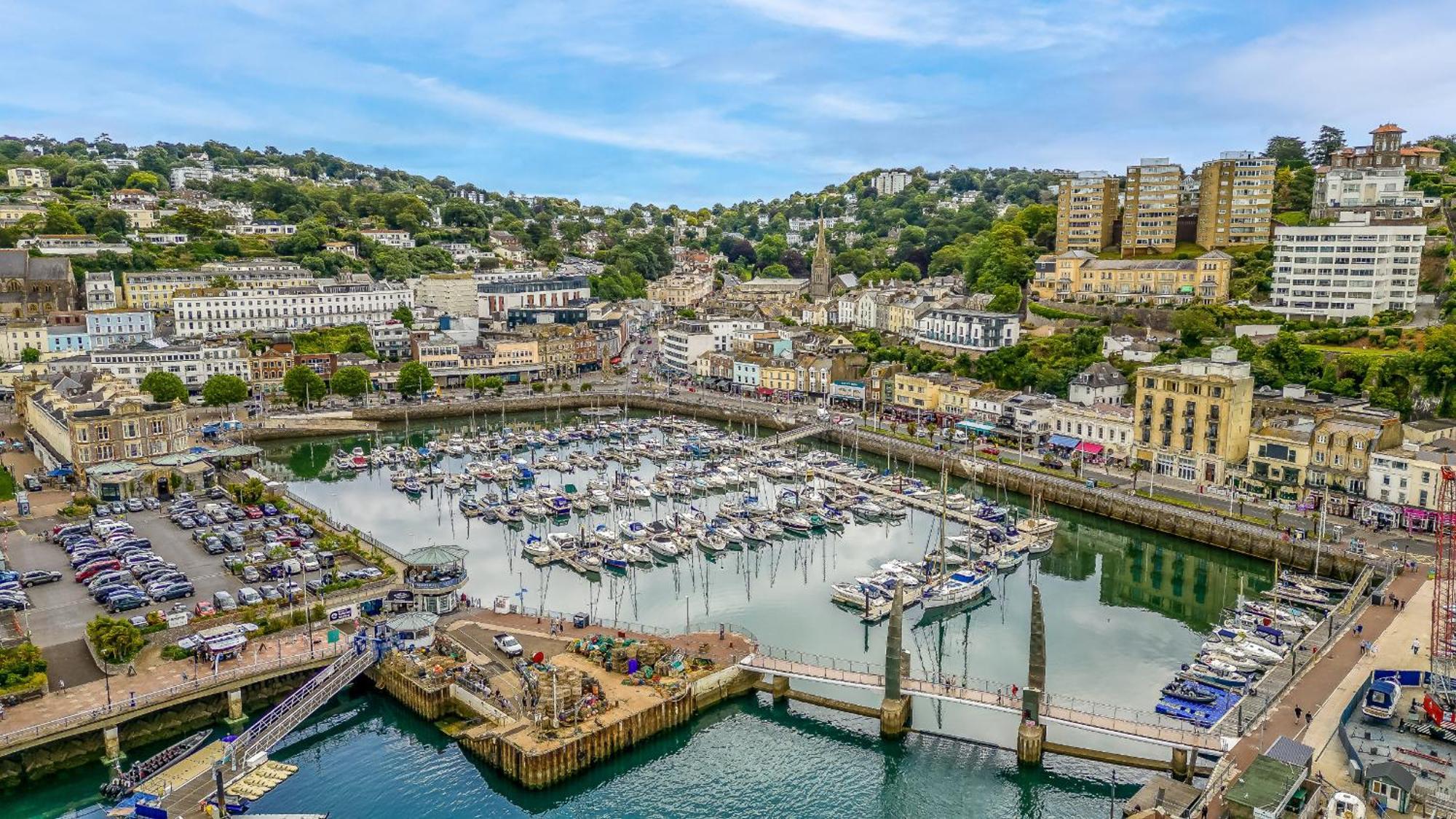 Harbour Breeze - On Torquay's Iconic Marina With Hot Tub
